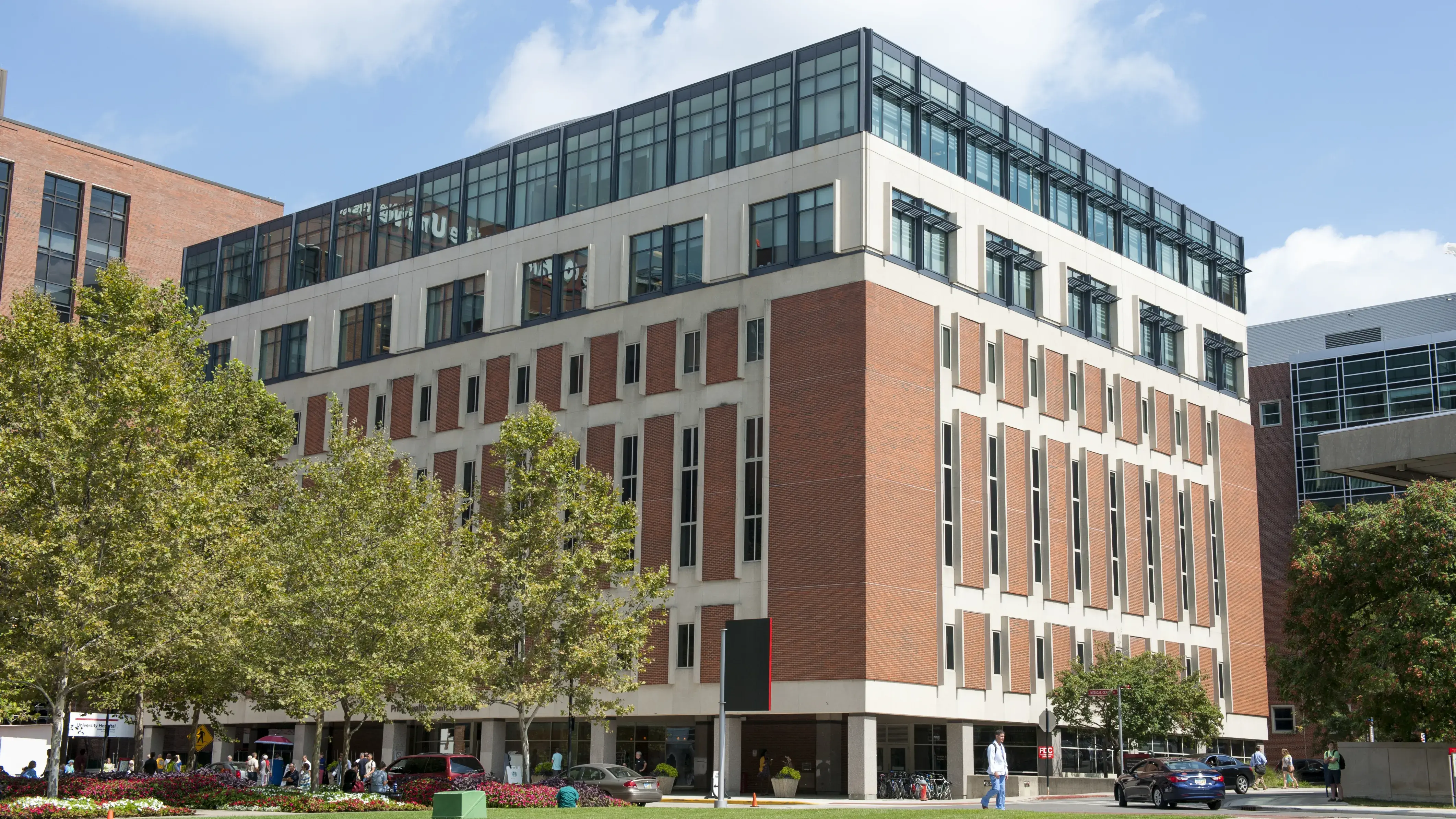 Exterior of Prior Hall on Ohio State's campus in the spring